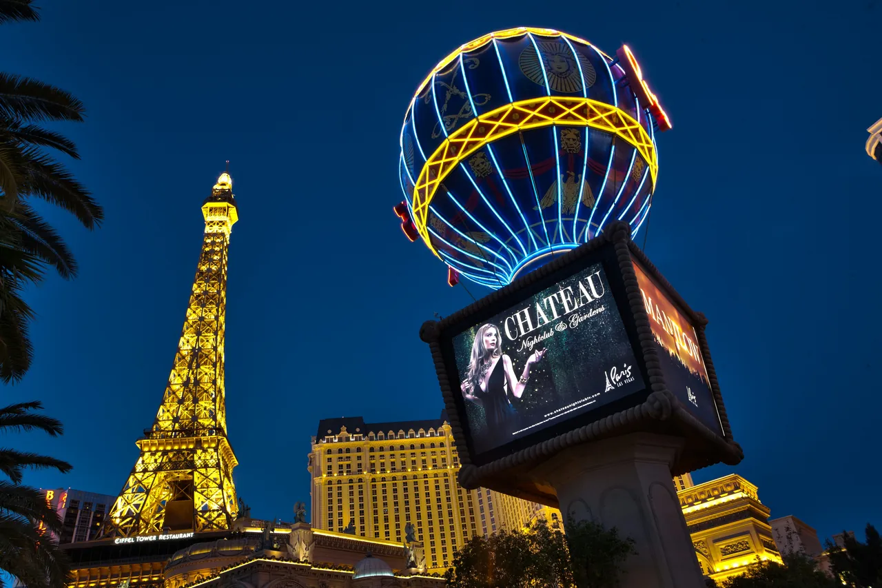 Paris Las Vegas at night. Photo by Derrick Treadwell.