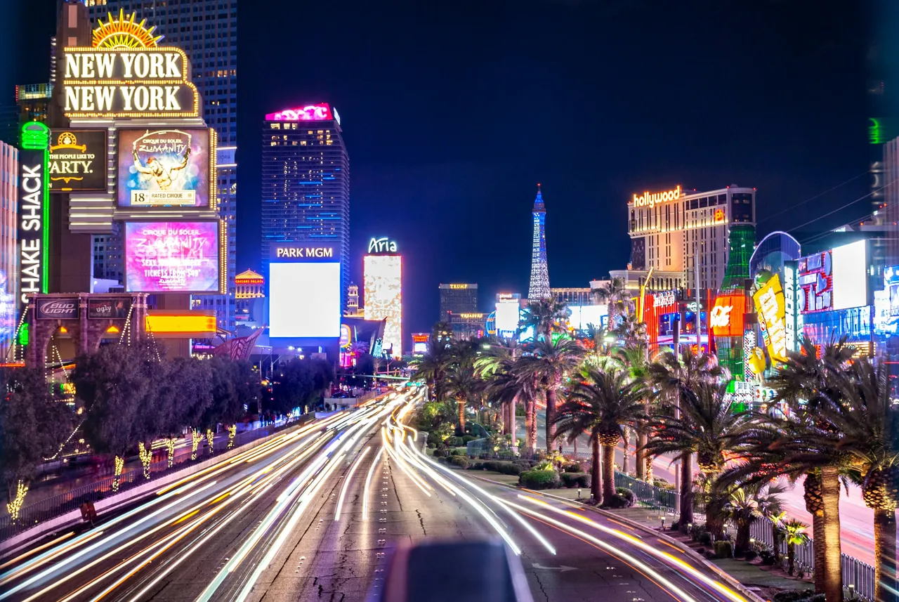 The Strip at night. Photo by David Vives.