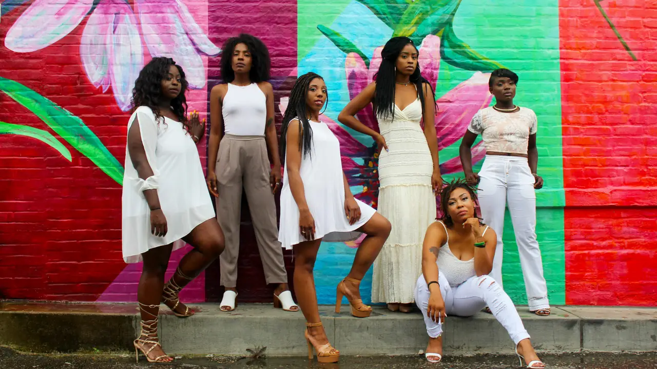 A showcase of Miami skin. Photo by Clarke Sanders.
