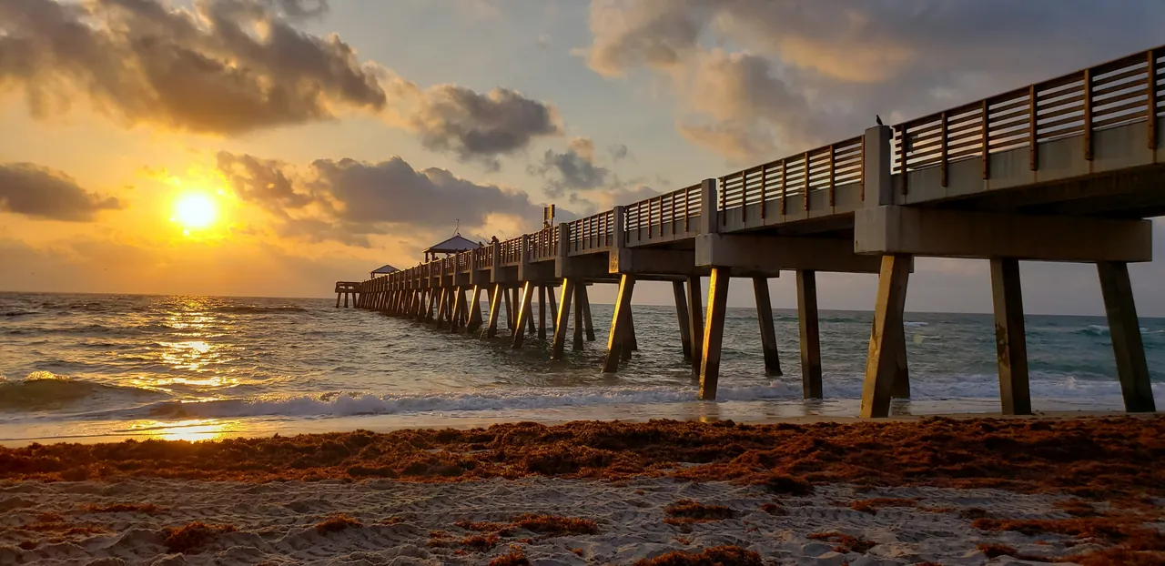 South Florida sky in the evening. Photo by Beth Varian.